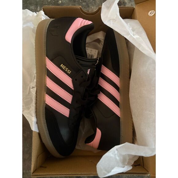 Adidas Samba Messi. NWT. Size 8. EU 38/39 - Picture 1 of 7